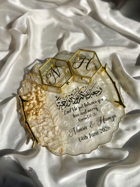 Dried White & Beige Petals Ring tray with Glass Ring boxes