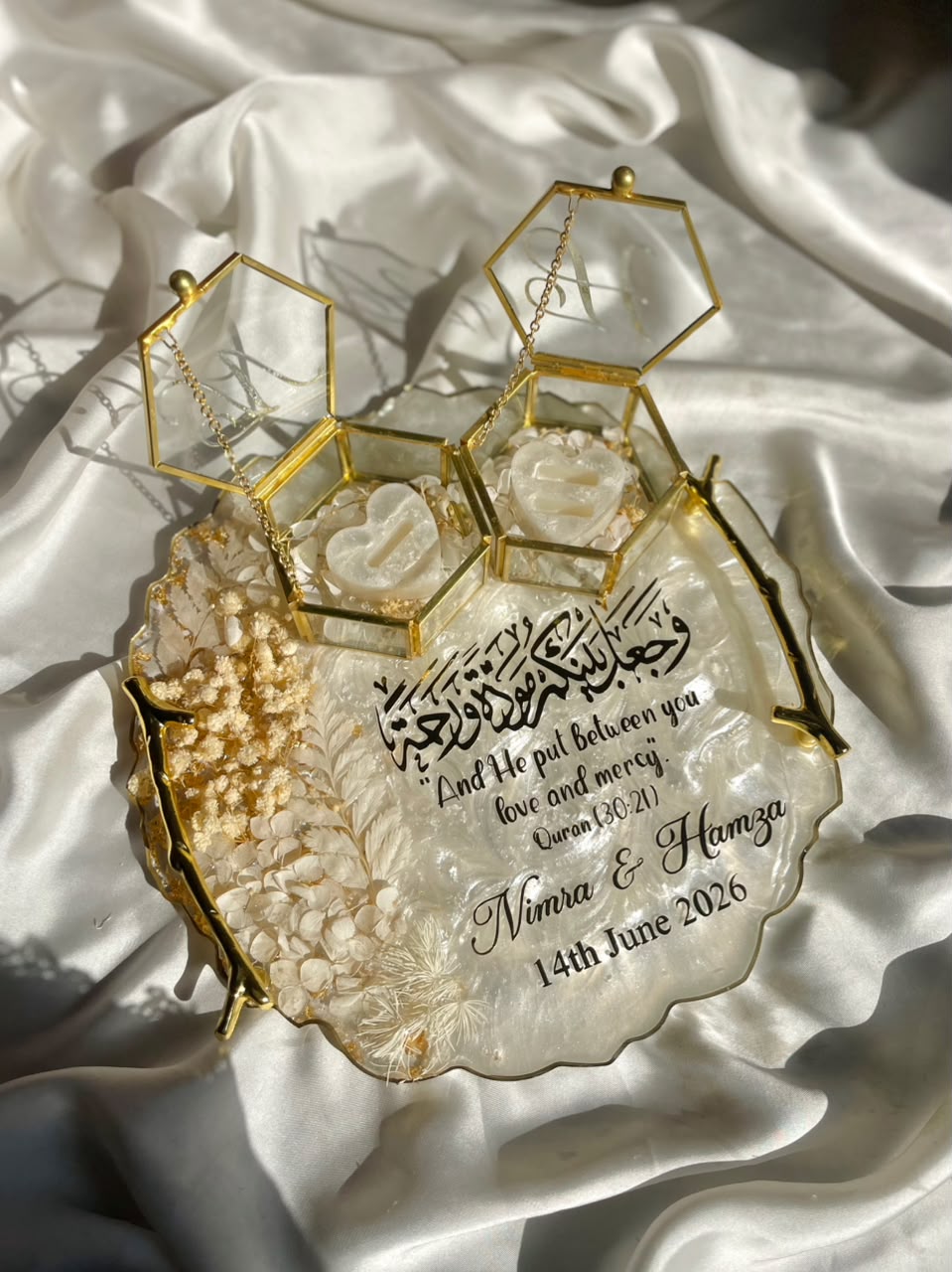 Dried White & Beige Petals Ring tray with Glass Ring boxes - Image 2